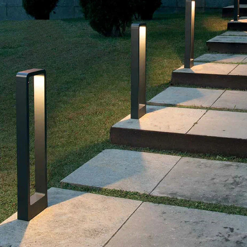 TerraLuxe Luminaire de Jardin Extérieur Élégant – Éclairage Extérieur Sleek et Résistant aux Intempéries