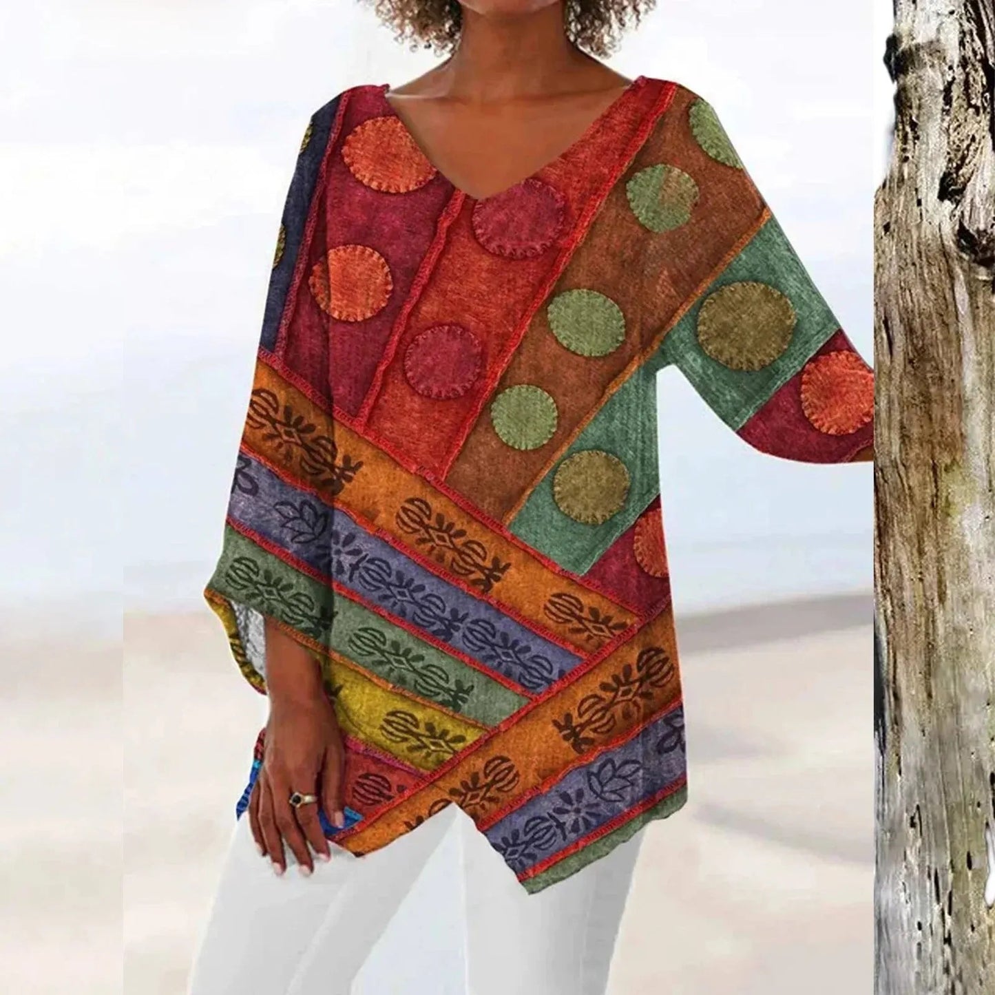 Haut Blanc Femme Élégant avec Décolleté en V et Imprimé – Confort et Style pour Toutes Occasions