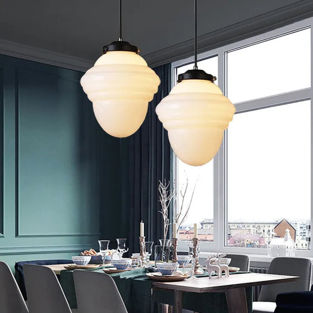Élégante suspension en verre blanc givré géométrique inspirée des vintage – Une touche d'élégance pour votre espace