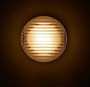 Elegant round LED wall sconce – Warm ambiance with Mylk glass diffuser for living room and bedroom decoration
