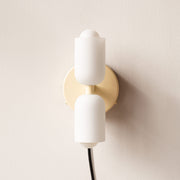 Wall Sconce in Metal and Sleek Acrylic – Create a Serene Atmosphere for Sophisticated Spaces