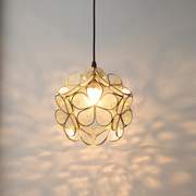 Vintage-inspired petal-shaped glass pendant – Timeless elegance for contemporary spaces