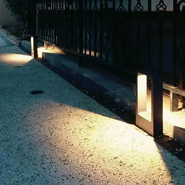 TerraLuxe Luminaire de Jardin Extérieur Élégant – Éclairage Extérieur Sleek et Résistant aux Intempéries