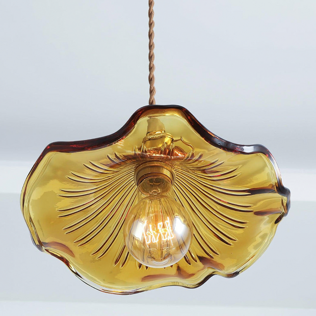 Elegant Floral Glass LED Pendant – Bloom-Inspired Design for a Warm and Welcoming Atmosphere (E27 Compatible)