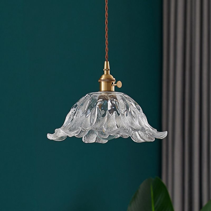Suspension en Verre Inspirée des Fleurs – Lampe Suspendue Chic avec Accent Doré Luxueux