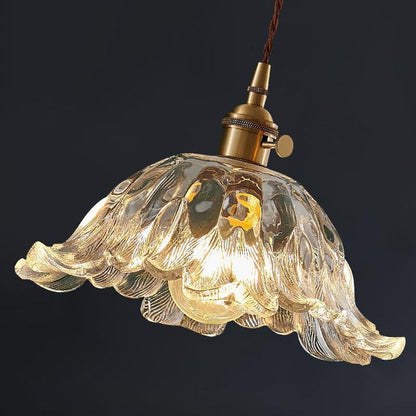 Suspension en Verre Inspirée des Fleurs – Lampe Suspendue Chic avec Accent Doré Luxueux
