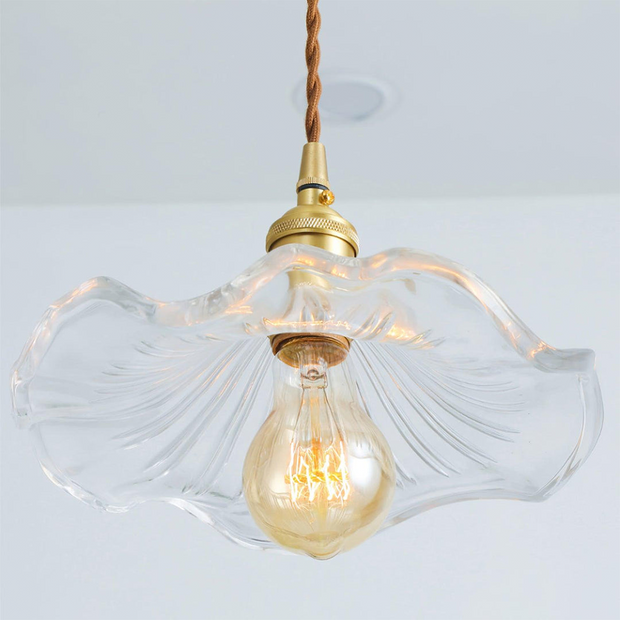 Elegant Floral Glass LED Pendant – Bloom-Inspired Design for a Warm and Welcoming Atmosphere (E27 Compatible)