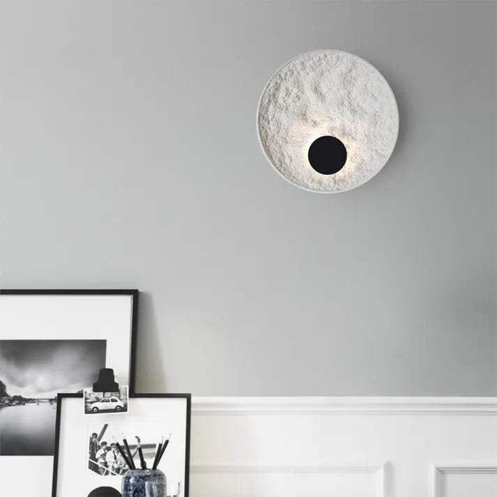 Applique murale LED Moon élégante – Éclairage stylé et économe en énergie pour votre salon et chambre à coucher