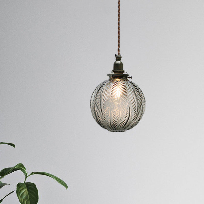 Suspension Globe Coloniale Charmante – Insufflez une Élégance Vintage et une Atmosphère Chaleureuse dans Votre Maison