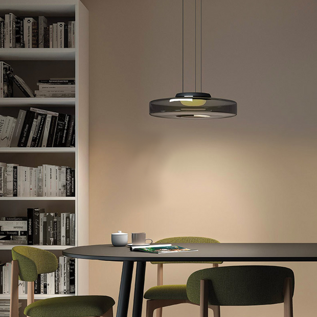 Superb glass pendant lamp in the shape of a moon – Chic and versatile indoor lighting