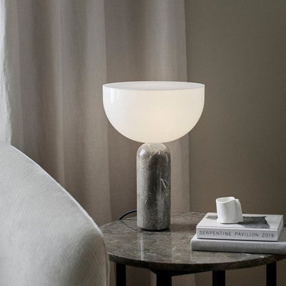 Lampe de table en marbre Raja - Éclairage de luxe sophistiqué avec un design en pierre naturelle exquise