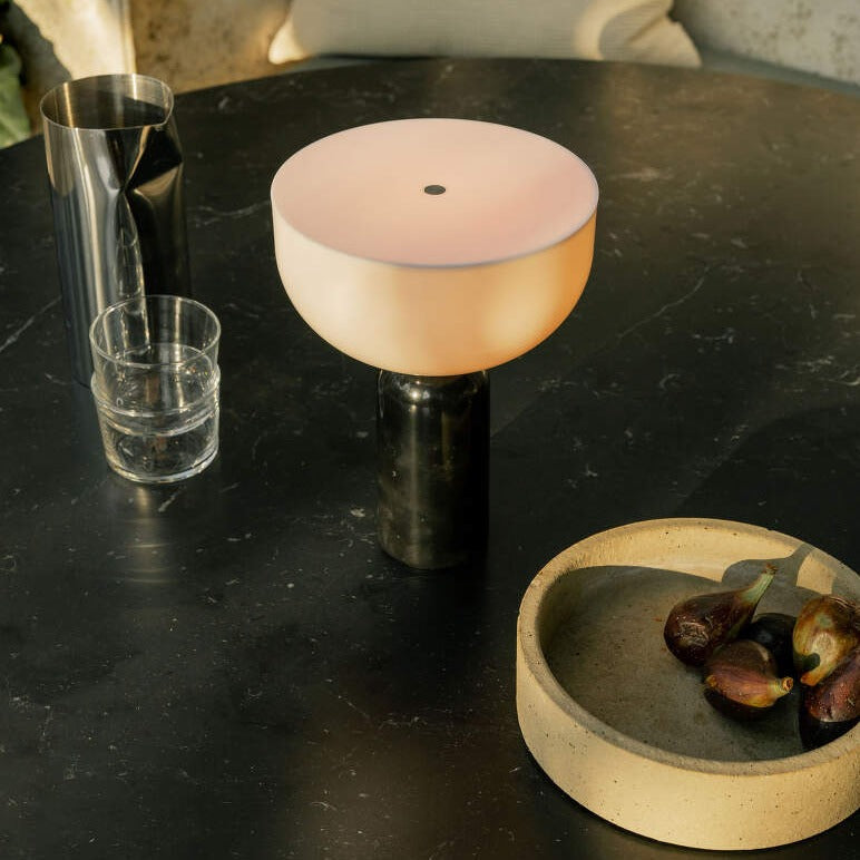 Lampe de table en marbre Raja - Éclairage de luxe sophistiqué avec un design en pierre naturelle exquise