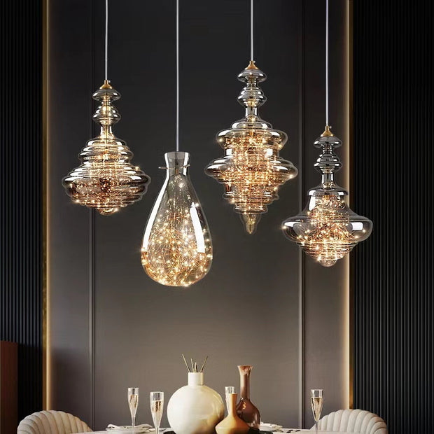 Elegant glass and brass pendant – Stylish lighting for your living room and kitchen