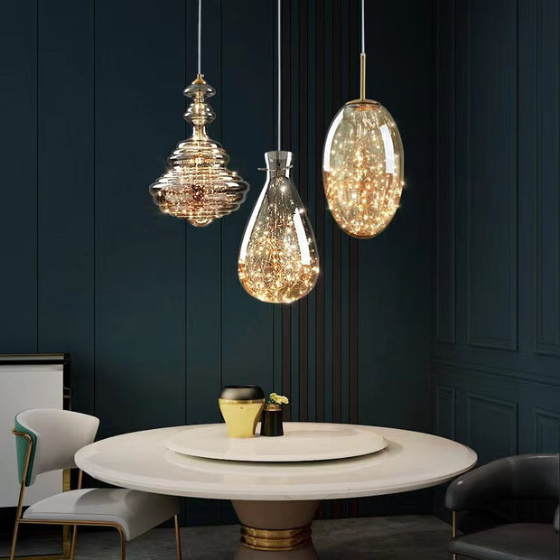 Elegant glass and brass pendant – Stylish lighting for your living room and kitchen
