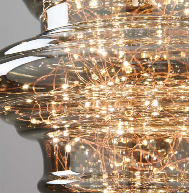 Elegant glass and brass pendant – Stylish lighting for your living room and kitchen