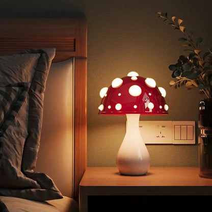 Lampe de Table Champignon LED Amanita Envoûtante – Dimmable et Sans Fil !