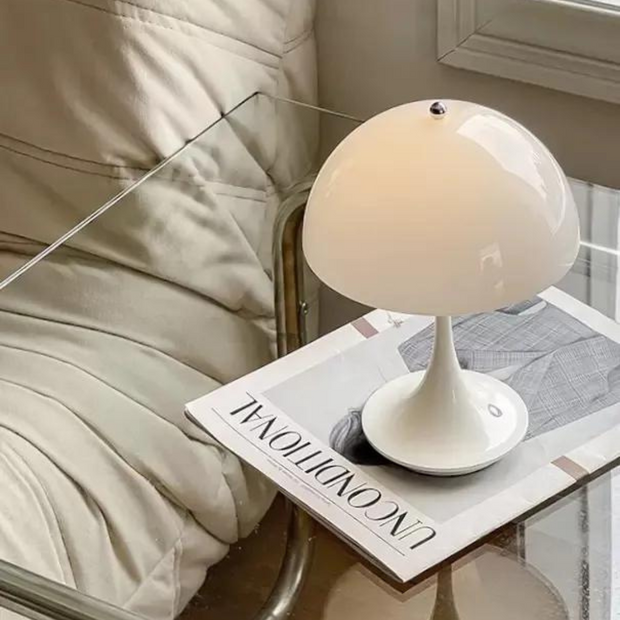 ÉclatAura™ Luxe Table Lamp – Exquisite Sophistication and Enchanting Illumination