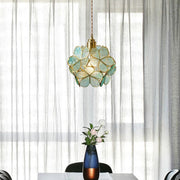 Vintage-inspired petal-shaped glass pendant – Timeless elegance for contemporary spaces