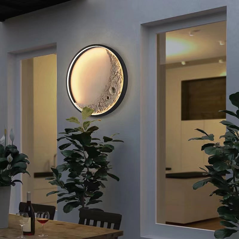 Pendule d'extérieur Sleek Moonlight – Éclairage LED géométrique élégant pour illuminer vos espaces extérieurs