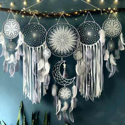 Exquisite set of 5 handmade bohemian dreamcatchers – Add elegance and tranquility to your space