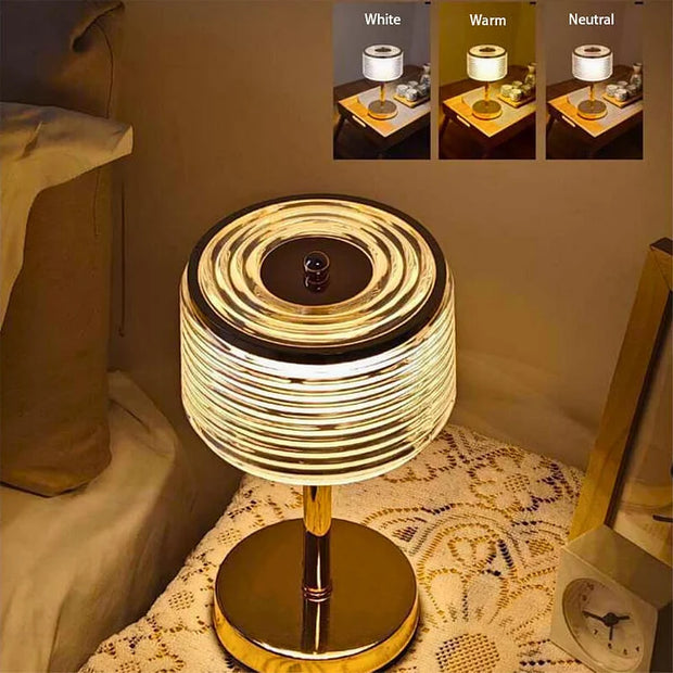 Elegant gold table lamp with chic layered lampshade – Bring modern elegance to your living room and office