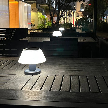 Solcellslampa för bord Sleek Solari – Elegant LED-design med miljövänlig uppladdningsbar strömförsörjning