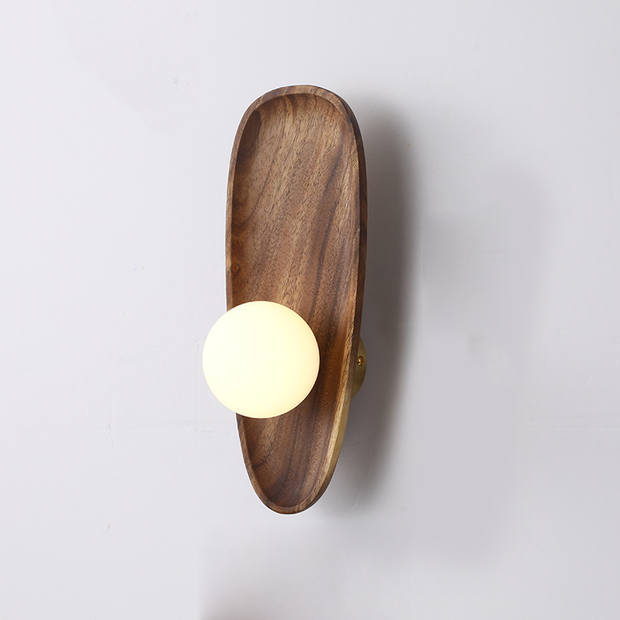 Elegant natural wood wall sconce – Embrace modern elegance with a warm organic ambiance