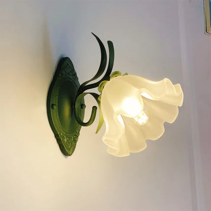 Elegante wandlamp in lelietjes-van-dalen vorm – Bloem geïnspireerd ontwerp met zacht licht (E27)