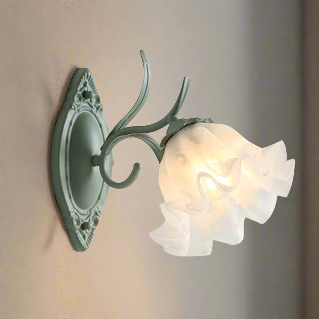 Elegante wandlamp in lelietjes-van-dalen vorm – Bloem geïnspireerd ontwerp met zacht licht (E27)