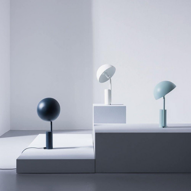 CAP Elegant Table Lamp – Stylish geometric design with customizable lampshade