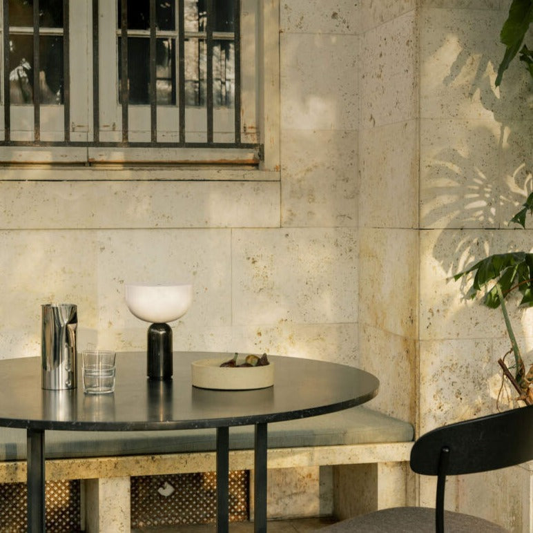 Lampe de table en marbre Raja - Éclairage de luxe sophistiqué avec un design en pierre naturelle exquise