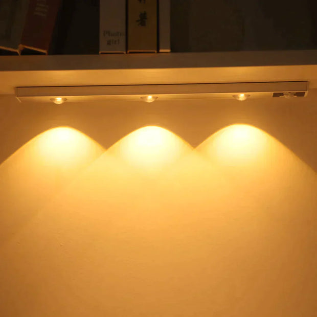 Smart LED light with motion sensor – Automatic and effortless indoor lighting