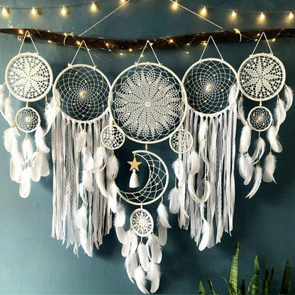 Exquisite set of 5 handmade bohemian dreamcatchers – Add elegance and tranquility to your space