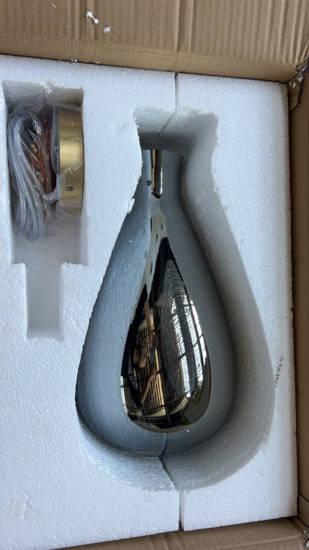 Elegant glass and brass pendant – Stylish lighting for your living room and kitchen
