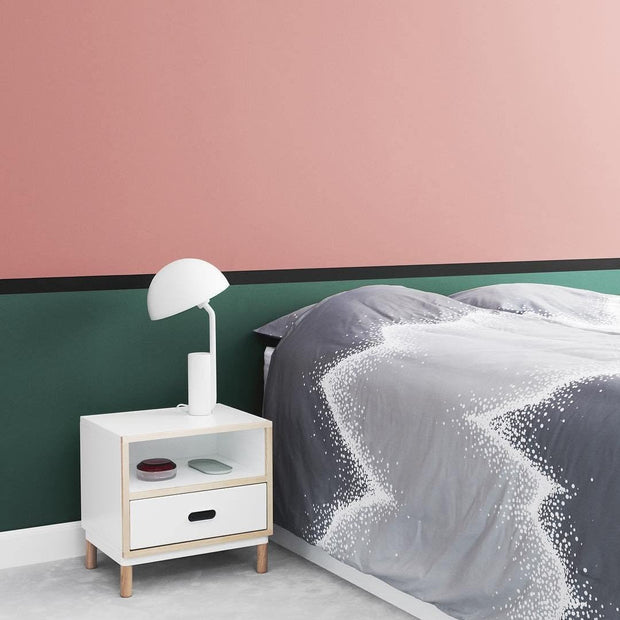 CAP Elegant Table Lamp – Stylish geometric design with customizable lampshade