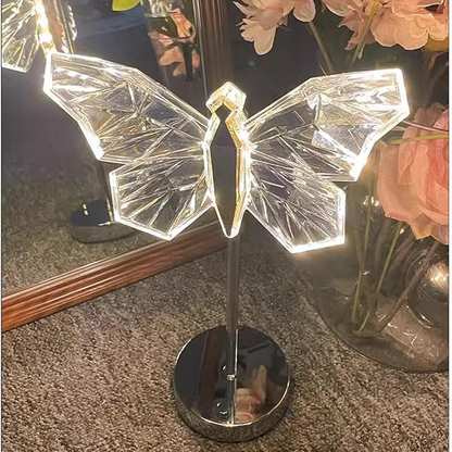 Lampe de table en cristal élégant en forme de papillon – Un accent lumineux charmant pour rehausser votre espace
