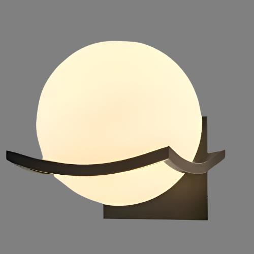 Modern and sleek LED wall light in glass - Durable and elegant design perfect for your living room, bedroom, and hallway