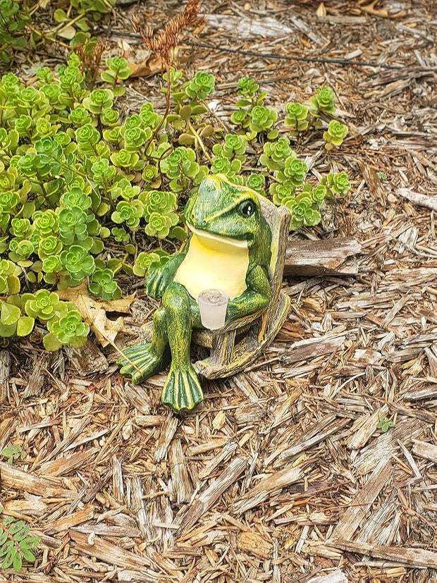 Enchanted LED Frog Statue – A Whimsical Outdoor Delight