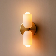 Wall Sconce in Metal and Sleek Acrylic – Create a Serene Atmosphere for Sophisticated Spaces