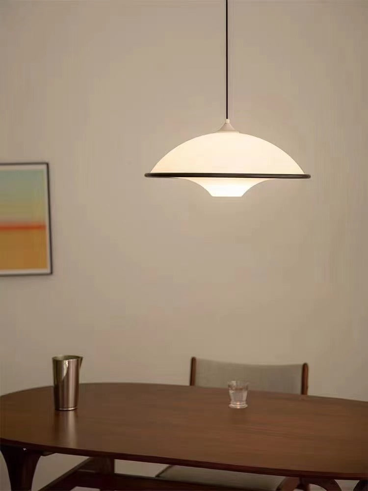 Suspension LED Fontana Élégante – Minimalisme Moderne Inspiré par les OVNI