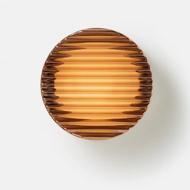Elegant round LED wall sconce – Warm ambiance with Mylk glass diffuser for living room and bedroom decoration
