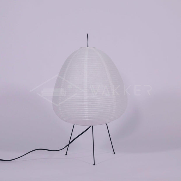 Exquisite Akari table lamp – Mulberry paper and elegant metal design