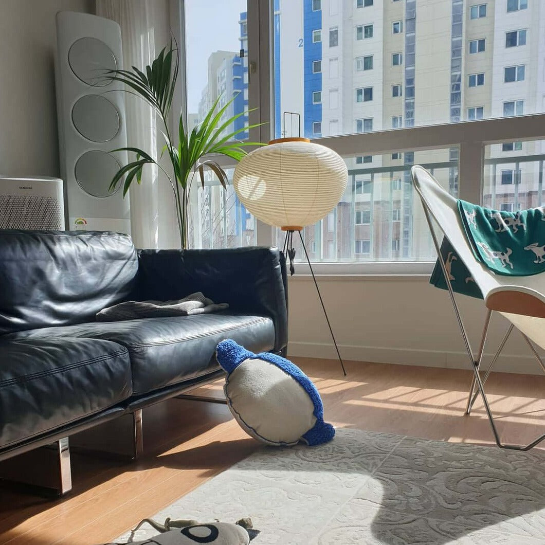 Lampadaire en papier de riz élégant – Éclairage sleek et stylé pour votre salon et votre chambre à coucher