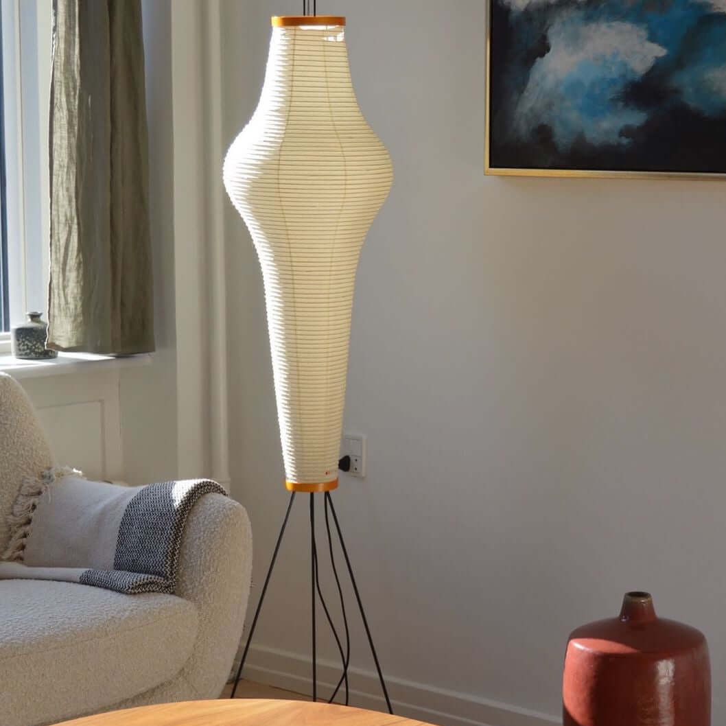 Lampadaire en papier de riz élégant – Éclairage sleek et stylé pour votre salon et votre chambre à coucher