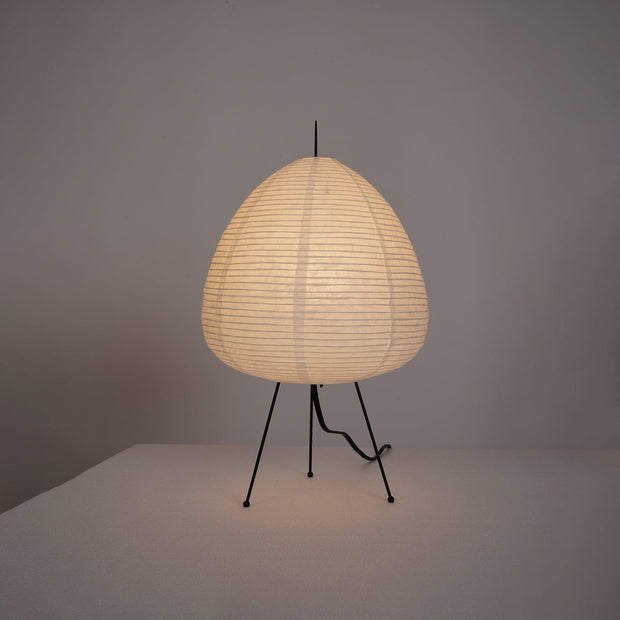 Exquisite Akari table lamp – Mulberry paper and elegant metal design