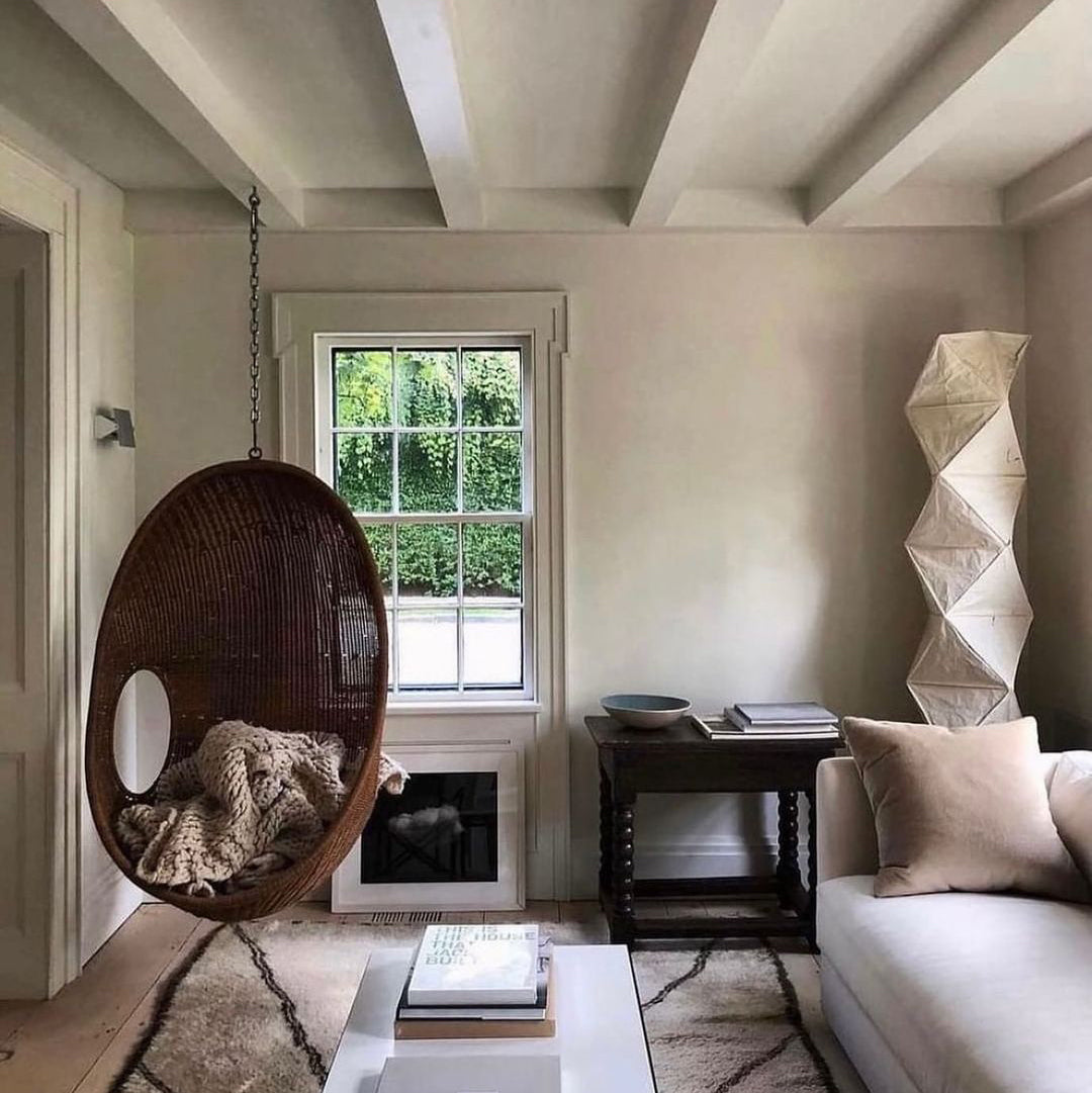 Lampadaire en papier de riz élégant – Éclairage sleek et stylé pour votre salon et votre chambre à coucher