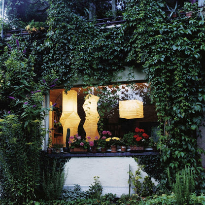 Lampadaire en papier de riz élégant – Éclairage sleek et stylé pour votre salon et votre chambre à coucher