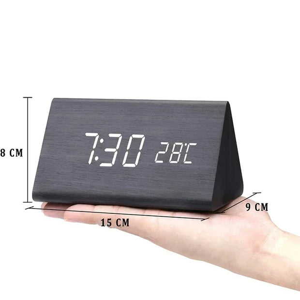 Elegant wooden LED alarm clock - Contemporary design with a bright digital display