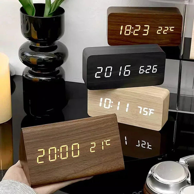 Elegant wooden LED alarm clock - Contemporary design with a bright digital display