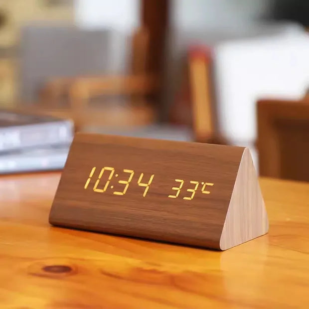 Elegant wooden LED alarm clock - Contemporary design with a bright digital display